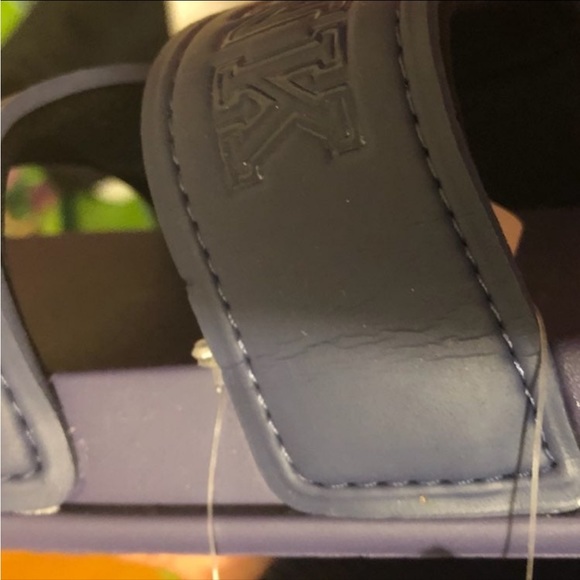 Victoria's Secret Pink Slides Blue L - Picture 2 of 2